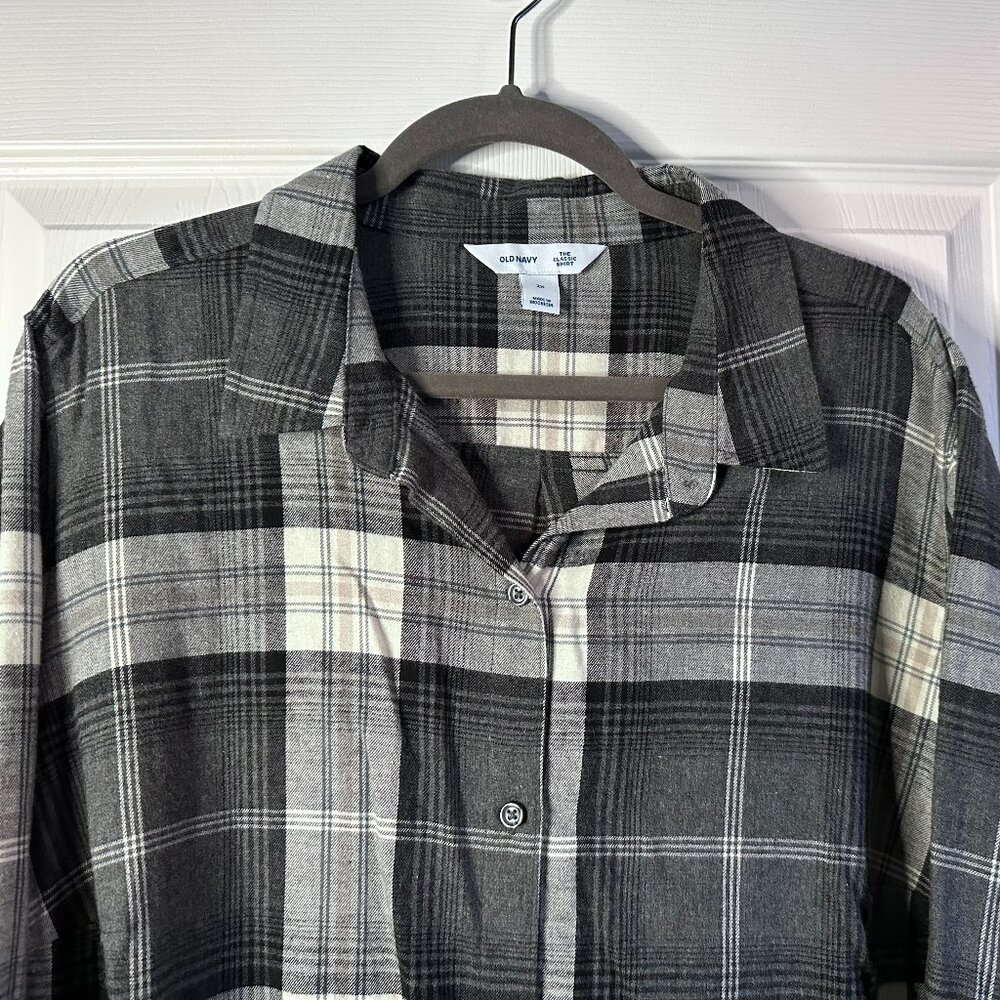 Women's 2X Old Navy Gray Plaid The Classic Flannel Button Down Shirt 100% Cotton - Picture 4 of 7